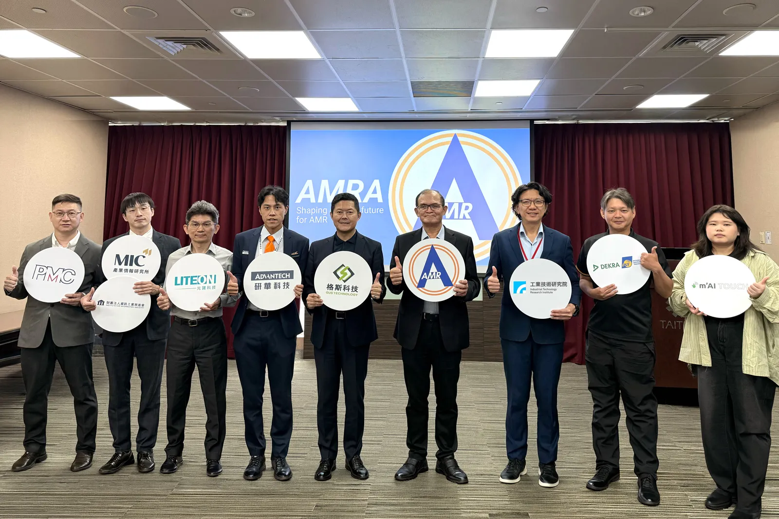 從產品到場域應用落地 工研院攜AMRA打造足型機器人新標準
