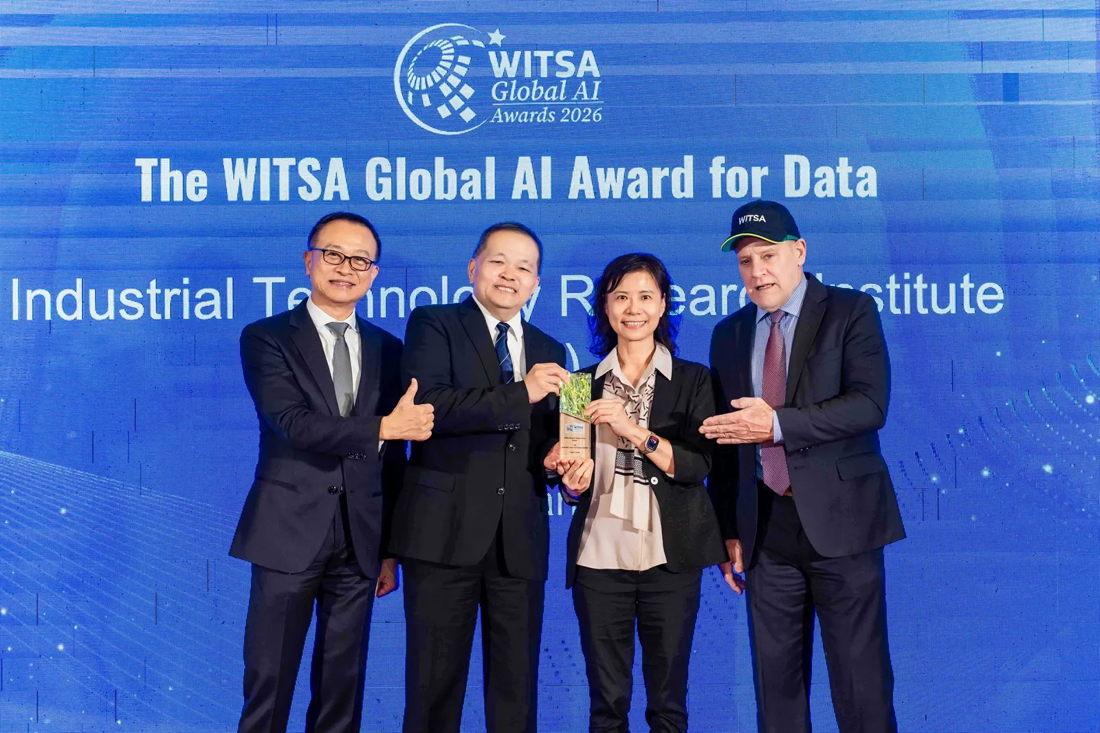 工研院高爾夫球一體機榮獲2026 WITSA全球AI數據大獎 多模態感知結合邊緣AI 運動數據助臺灣運動產業邁向高值服務