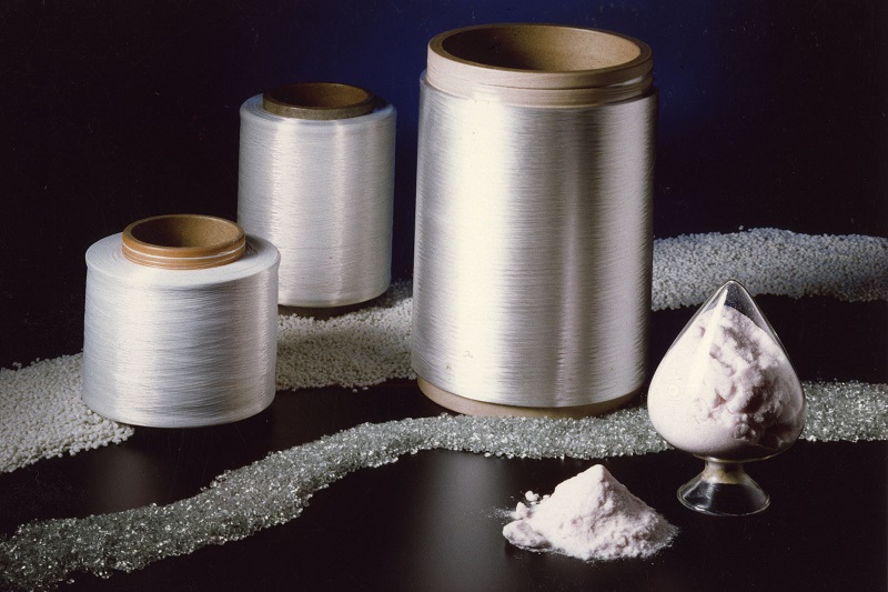 1975－工研院自1975年開始從事纖維相關研究，早期研究成果包括細丹尼（UDY）的製程技術，移轉給華隆、新光、遠東、中興、東雲等公司。