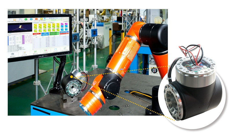 工研院推出「具扭力感知技術之機器人關節模組」，讓使用者可依據自身獨特需求，像積木一樣輕鬆組裝，即能快速、便捷地開發出協作機器手臂。