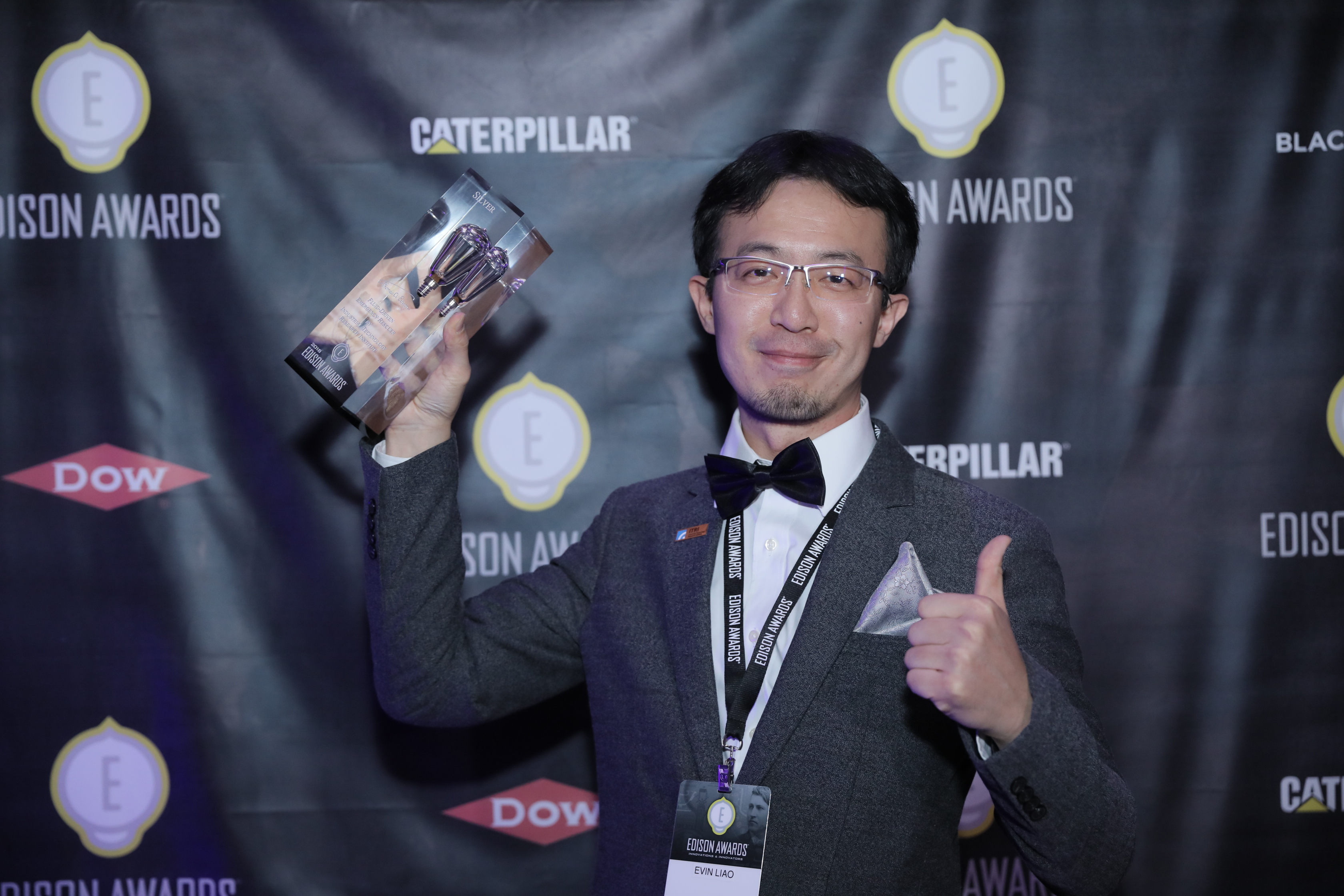 Dr. Jung-Huang Liao, Manager of ITRI’s Green Energy and Environment Research Laboratories, received Silver in the Applied Technology/Commercial Safety category at 2018 Edison Awards™ with the Fluid-Driven Emergency Rescuer (FDER) technology.