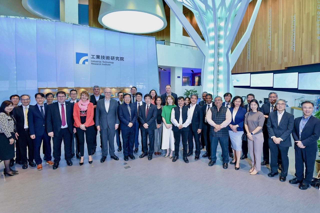 RIN, the world’s largest network of RTOs, convened its CEOs Meeting in Asia for the first time, bringing together 12 leading international research institutes at ITRI.